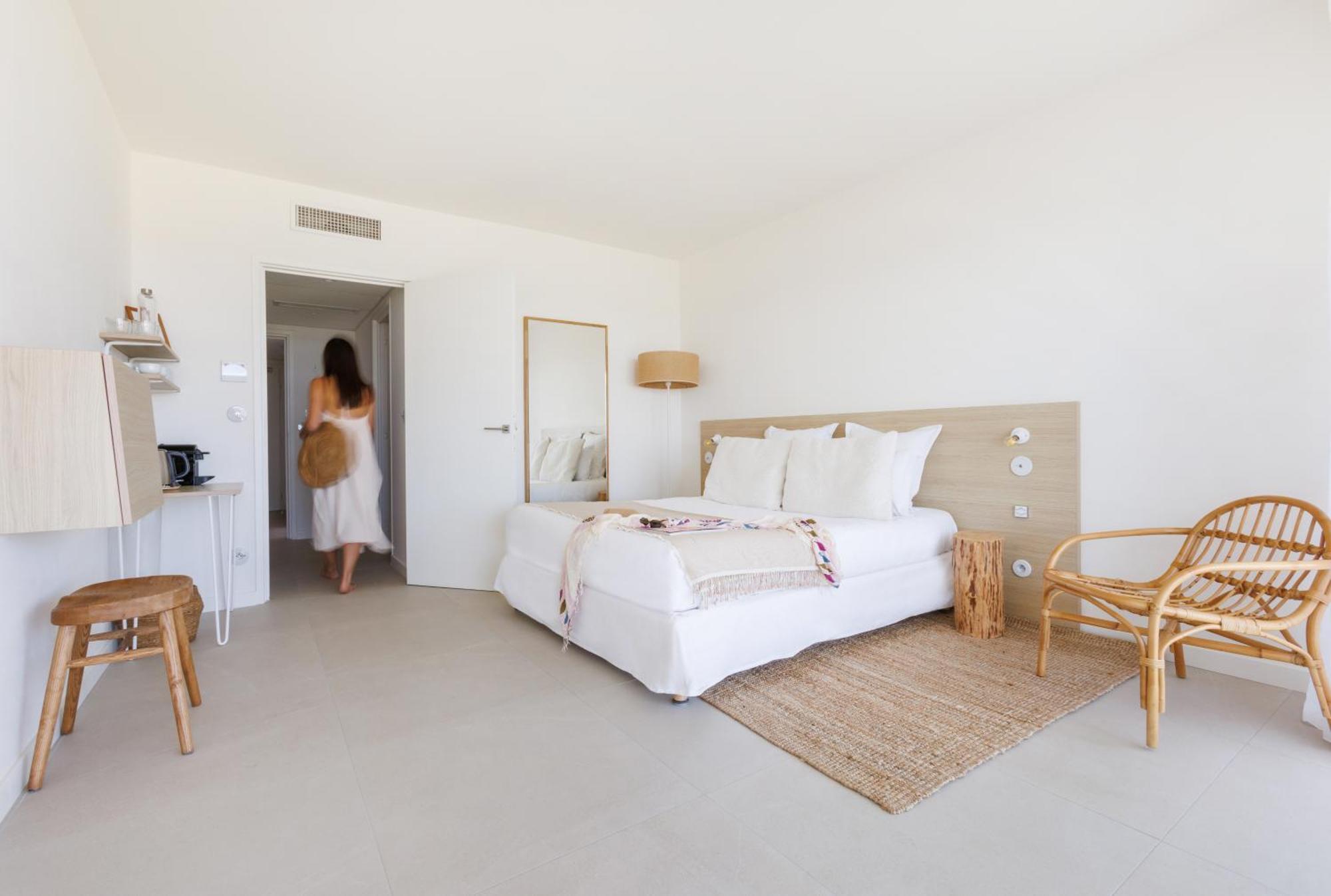 Belle Vue Hotel كافالير سور مير المظهر الخارجي الصورة